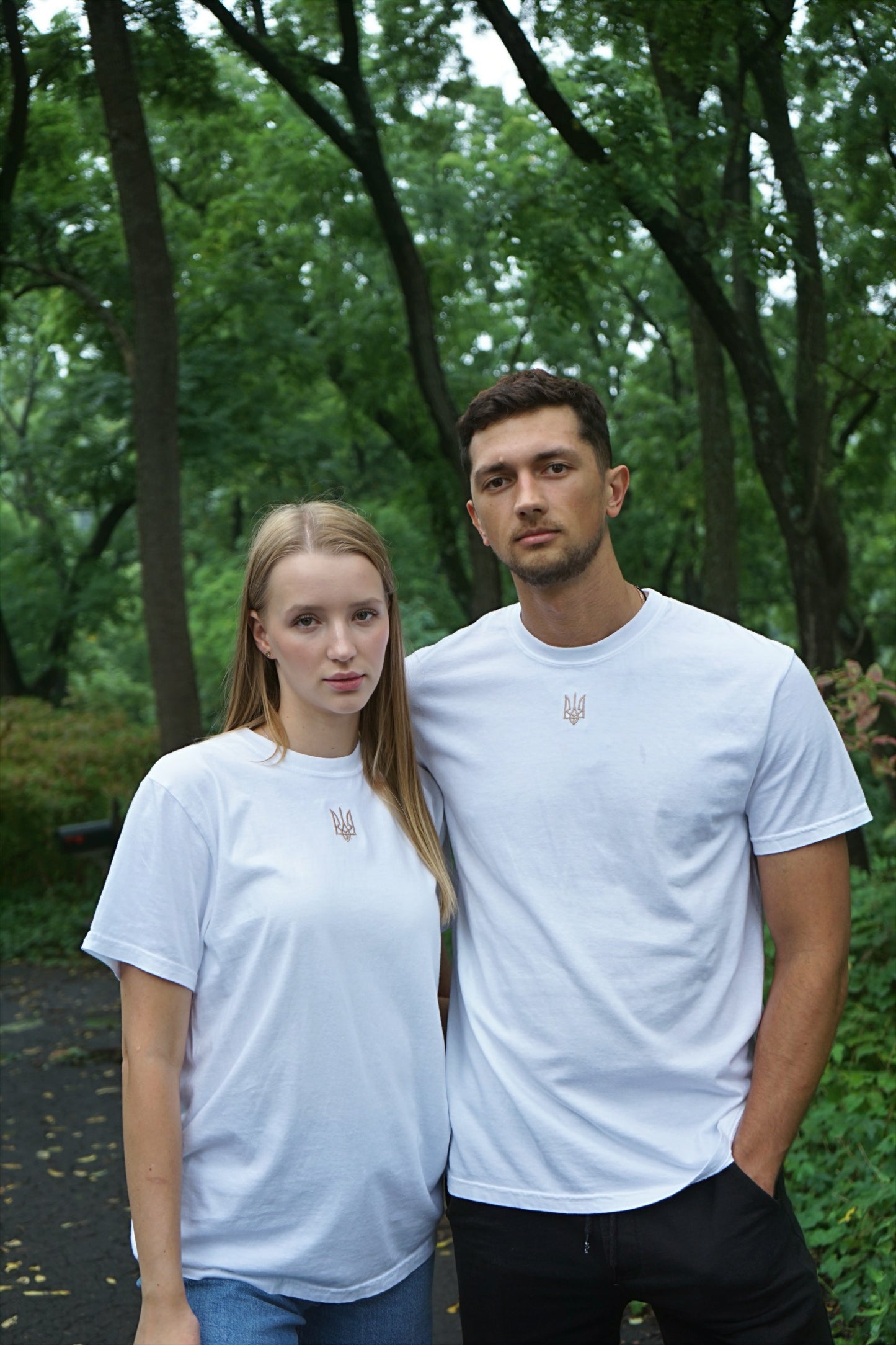 ukrainian man woman embroiderd trident t-shirt